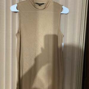 Banana Republic Mock Neck Sleeveless Tan Top
